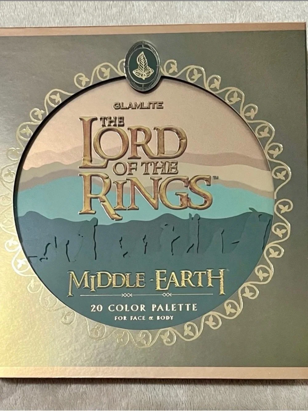 Glamlite x The Lord of The Rings Middle-Earth Eyeshadow Palette Limited Ed - NIB